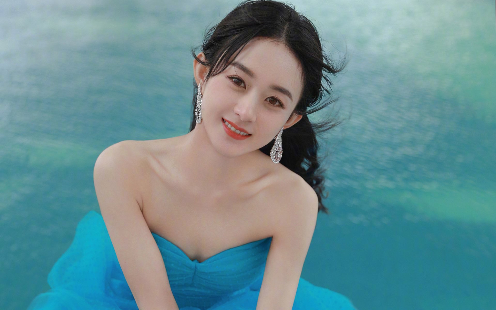 AYX GAMING-场上战术:不同球队的打法对抗分析,球队战术怎么设置