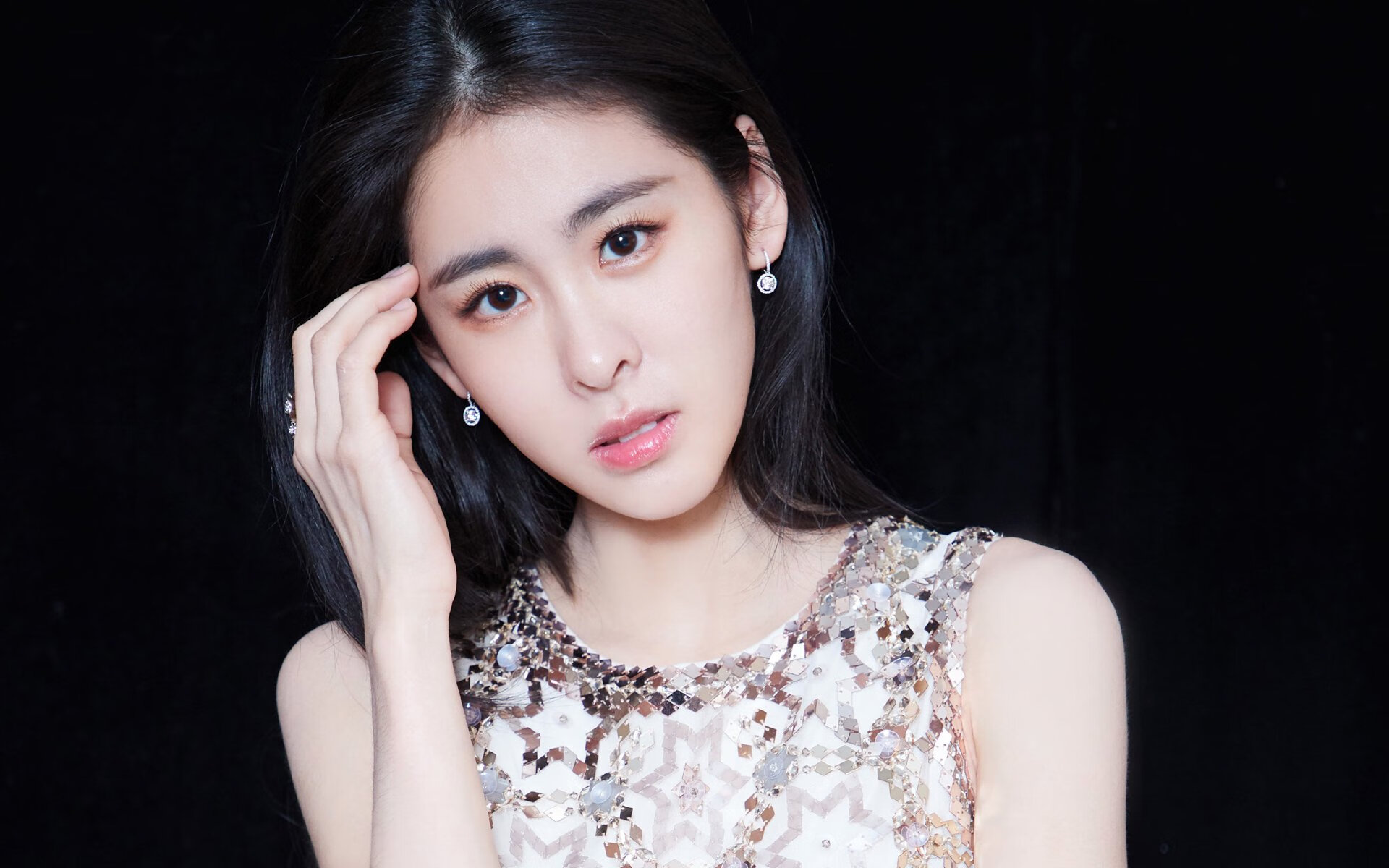 AYX SPORTS-意大利国内足球联赛补充规则引发争议，意大利国家足球队完整比赛视频