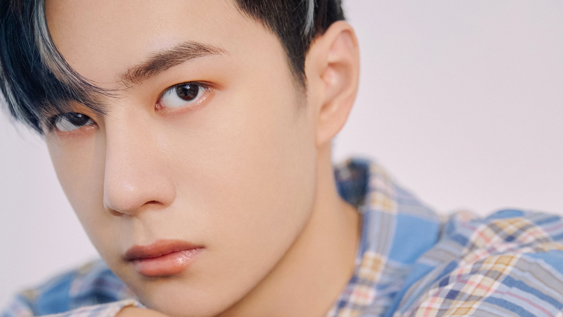 AYX体育-哈德斯菲尔德反击节奏鲜明，约克郡之光全力保级，约哈德的封印之力和哈维登特